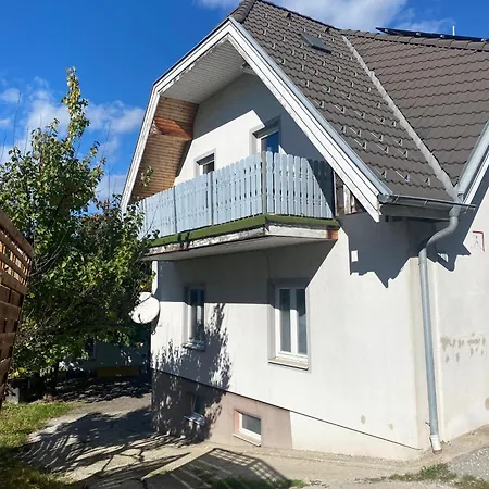 Bergluft 3 Modern With 2 Bedrooms 1 Hour From Vienna - Parking & 24 Hour Self Check-in